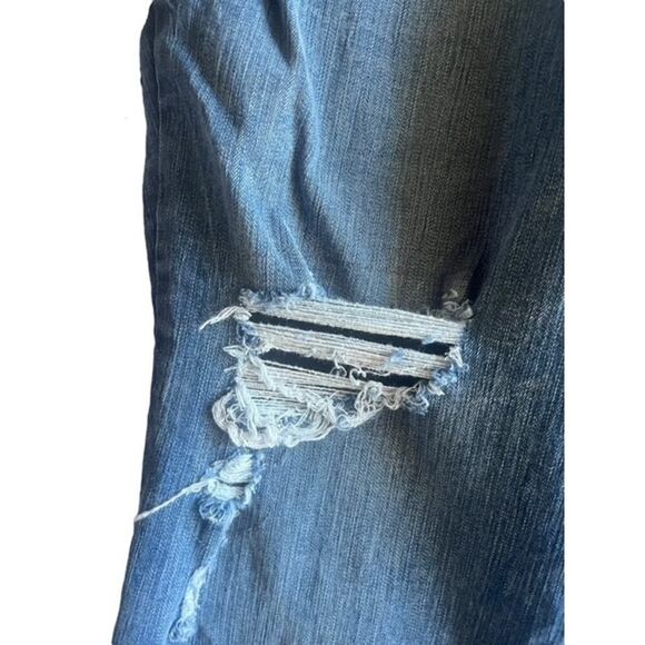Torrid Denim Blue Jean Boyfriend Plus Size 26 Ripped Distressed Stretch 26R - Picture 3 of 7